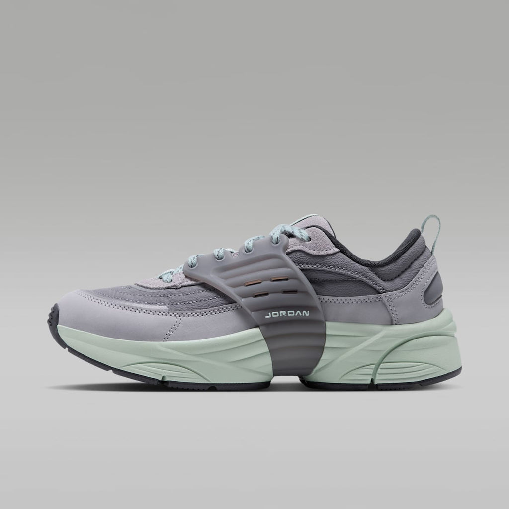 Jordan Trunner O/S SE Women's Shoes - Light Smoke Grey/Smoke Grey/Pistachio Frost/Dark Smoke Grey