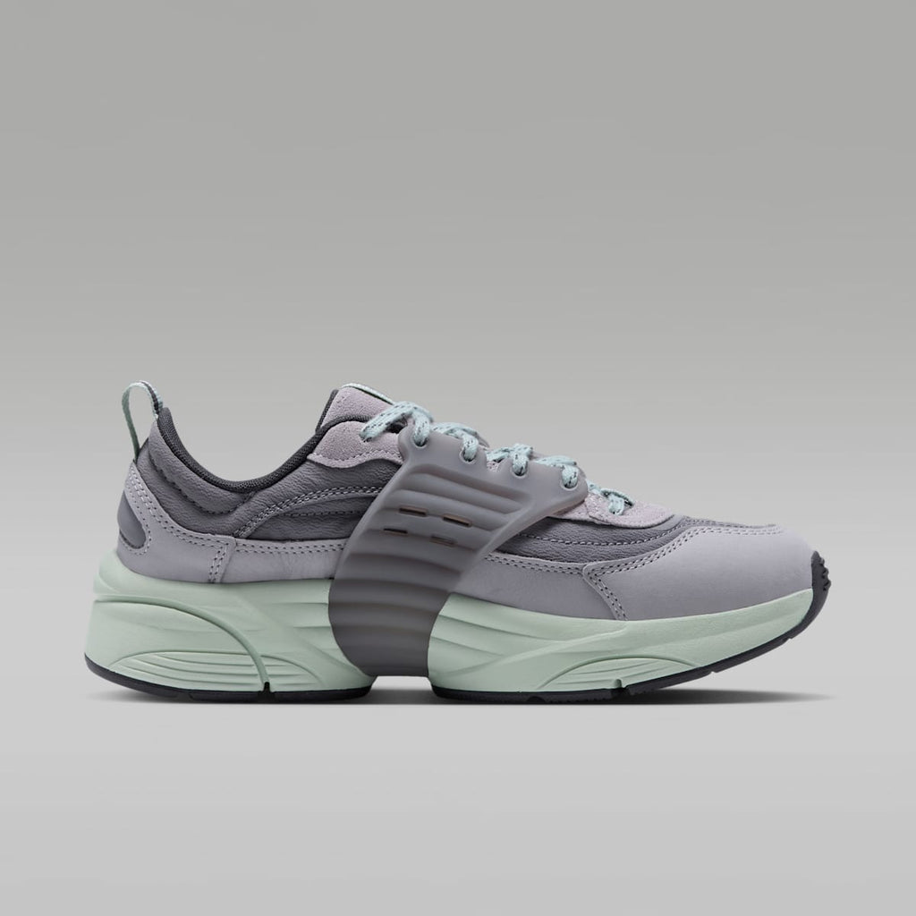 Jordan Trunner O/S SE Women's Shoes - Light Smoke Grey/Smoke Grey/Pistachio Frost/Dark Smoke Grey