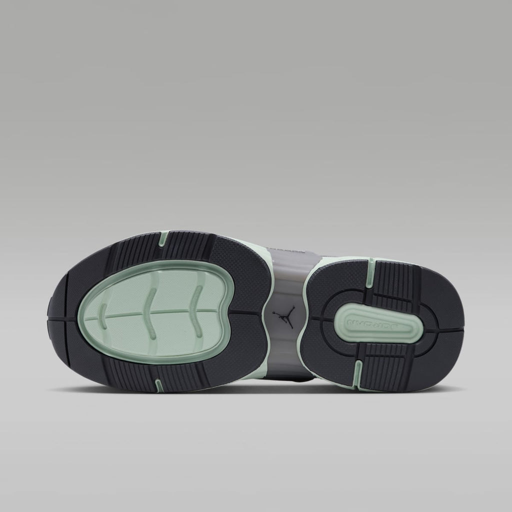 Jordan Trunner O/S SE Women's Shoes - Light Smoke Grey/Smoke Grey/Pistachio Frost/Dark Smoke Grey