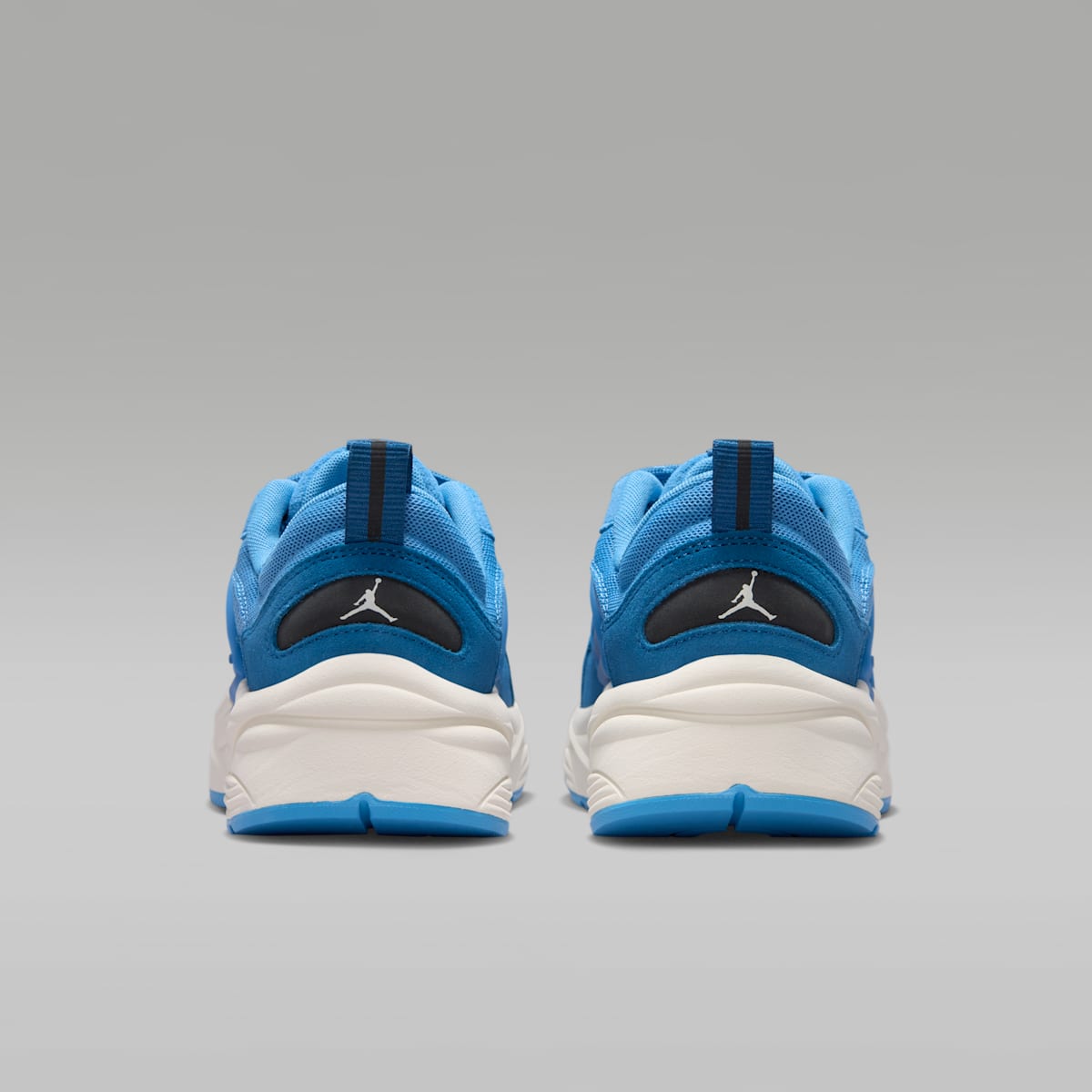 Jordan Trunner O/S Women's Shoes - Blue Beyond/True Blue/Soft Pearl - Image 6