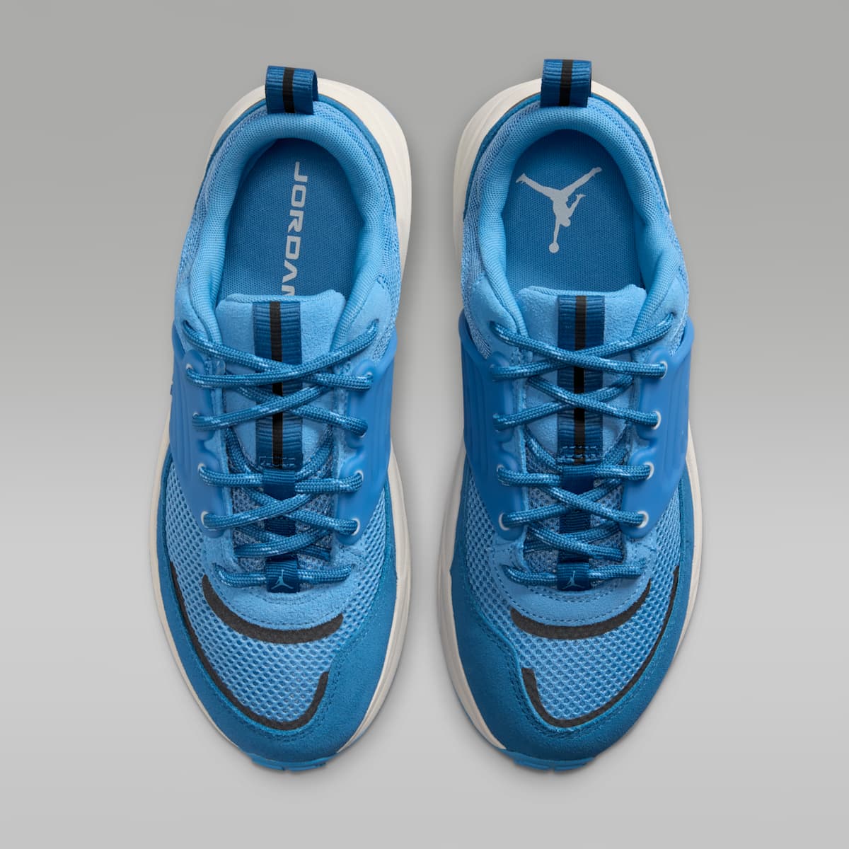 Jordan Trunner O/S Women's Shoes - Blue Beyond/True Blue/Soft Pearl - Image 4