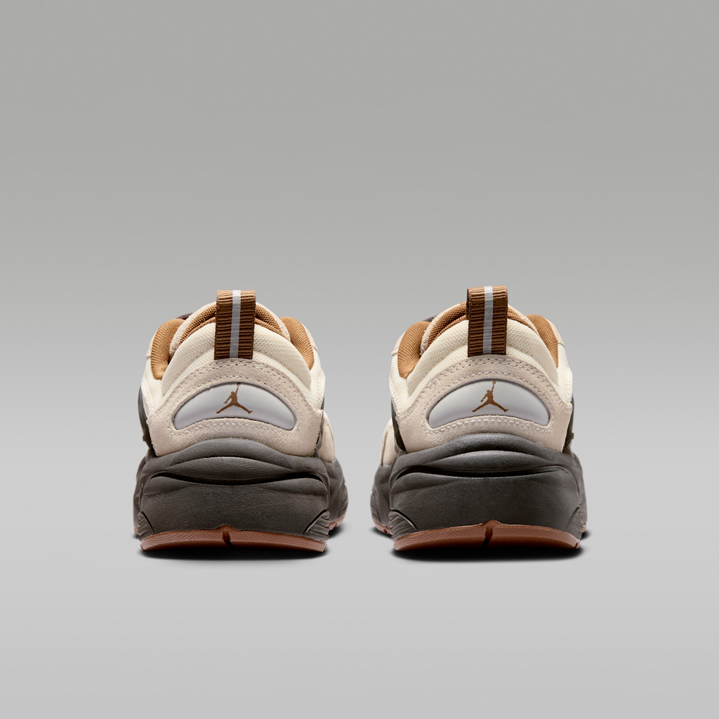 Jordan Trunner O/S Women's Shoes - Soft Pearl/Shadow Brown/Reflective Silver/Light British Tan