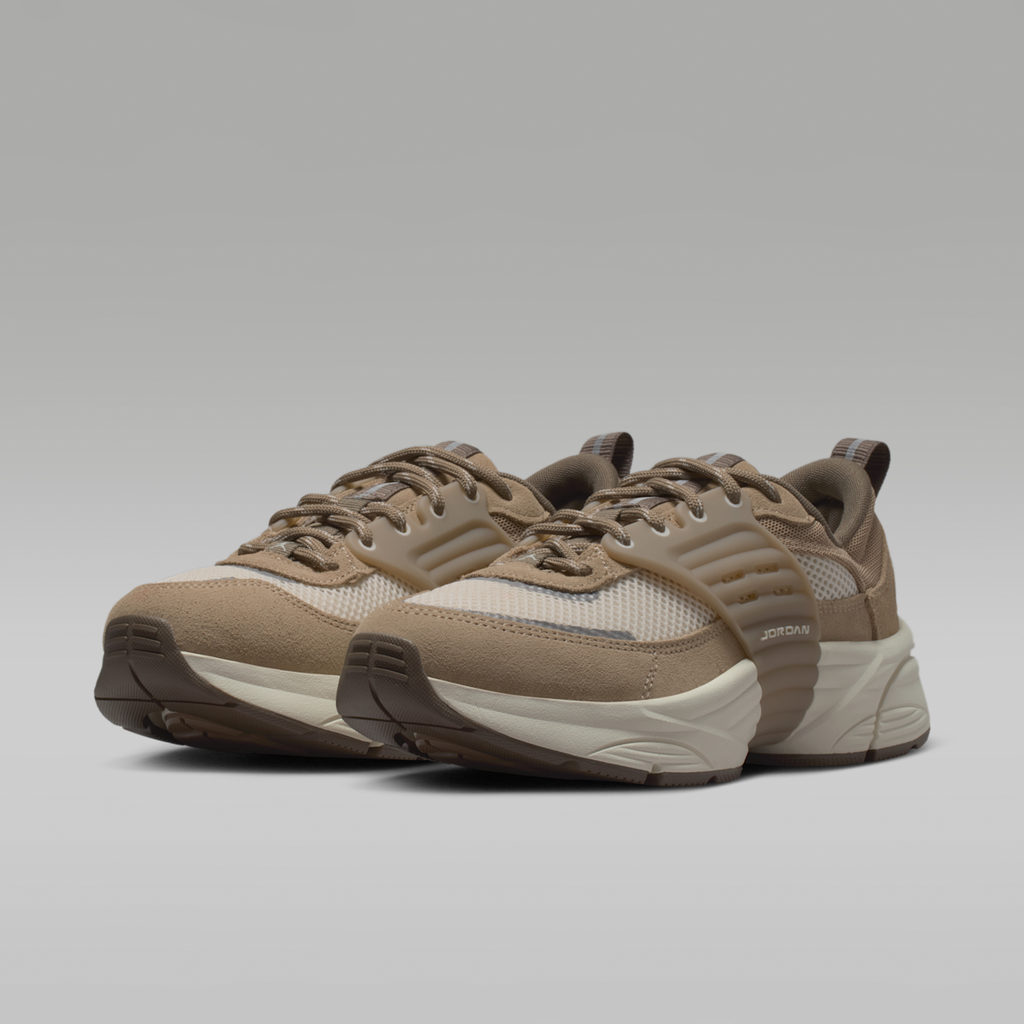 Jordan Trunner O/S Women's Shoes - Khaki/Reflect Silver/Pale Ivory