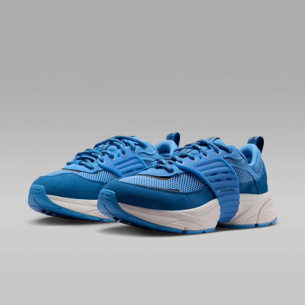 Jordan Trunner O/S Women's Shoes - Blue Beyond/True Blue/Soft Pearl
