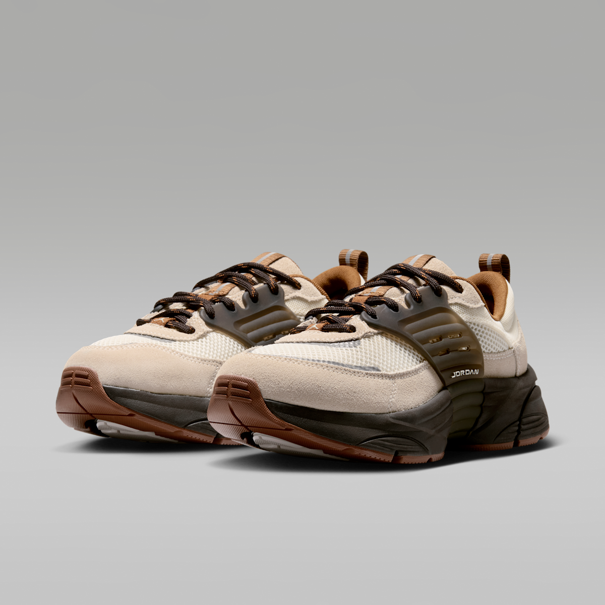 Jordan Trunner O/S Women's Shoes - Soft Pearl/Shadow Brown/Reflective Silver/Light British Tan