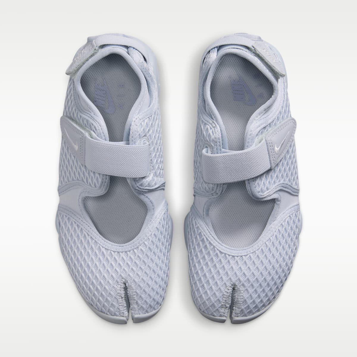 Nike Air Rift Women's Shoes - Pure Platinum/Wolf Grey/Pure Platinum