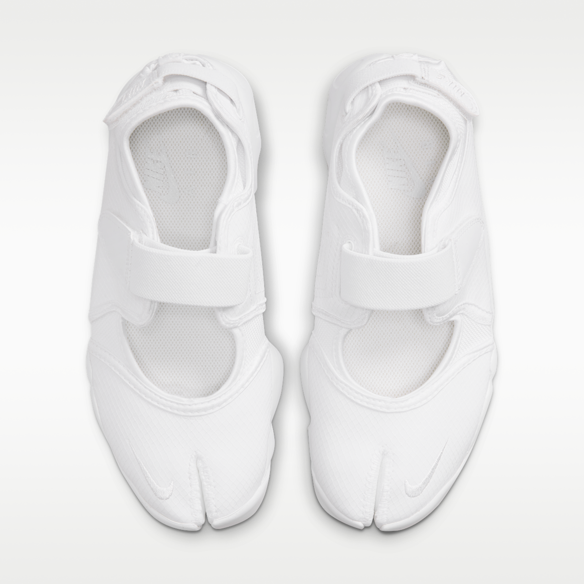 Nike Air Rift Breathe Women's Shoes - White/Pure Platinum/White