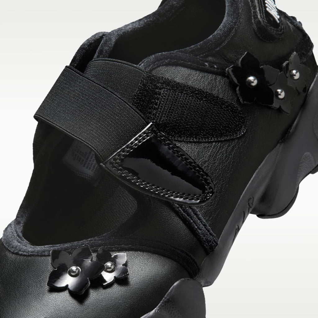 Nike Air Rift "Florette" Women's Shoes - Black/Wolf Grey/Metallic Silver