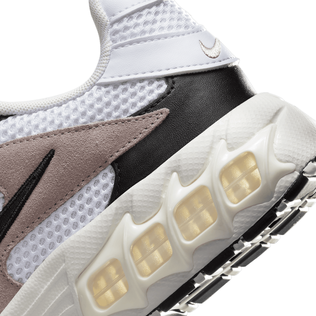 Nike Air Zoom Fire Women's Shoes - White/Sail/Diffused Taupe/Black