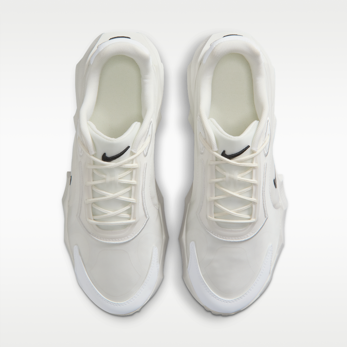 Nike Aura Edge Women's Shoes - Summit White/Summit White/Black