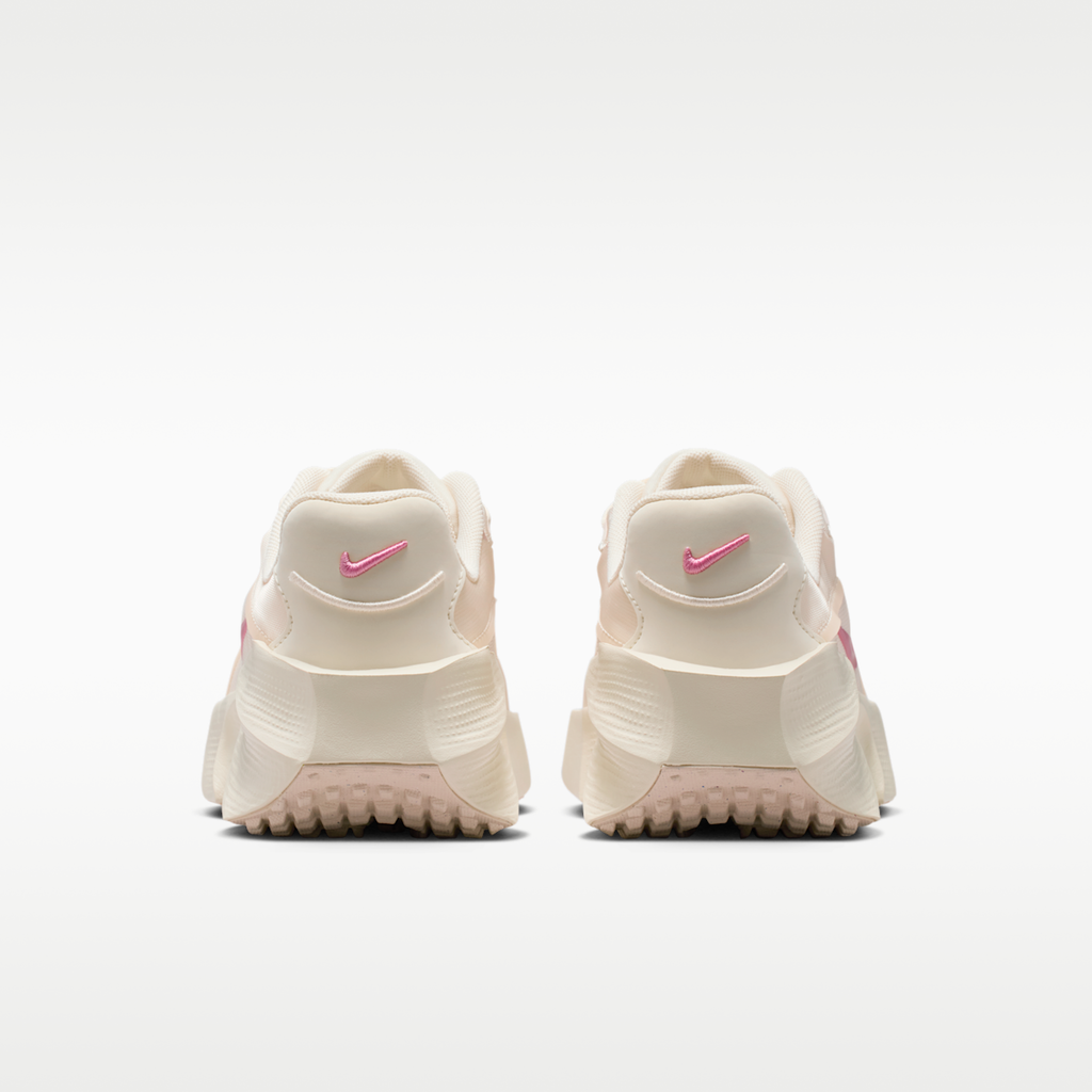 Nike Aura Edge Women's Shoes - Chalk/Pale Ivory/Elemental Pink/Peony