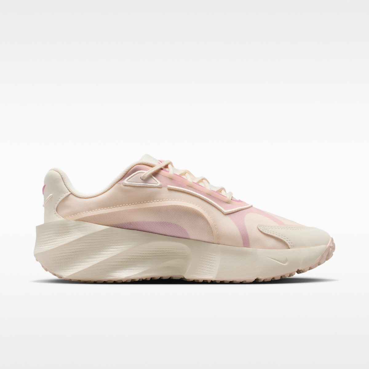 Nike Aura Edge Women's Shoes - Chalk/Pale Ivory/Elemental Pink/Peony