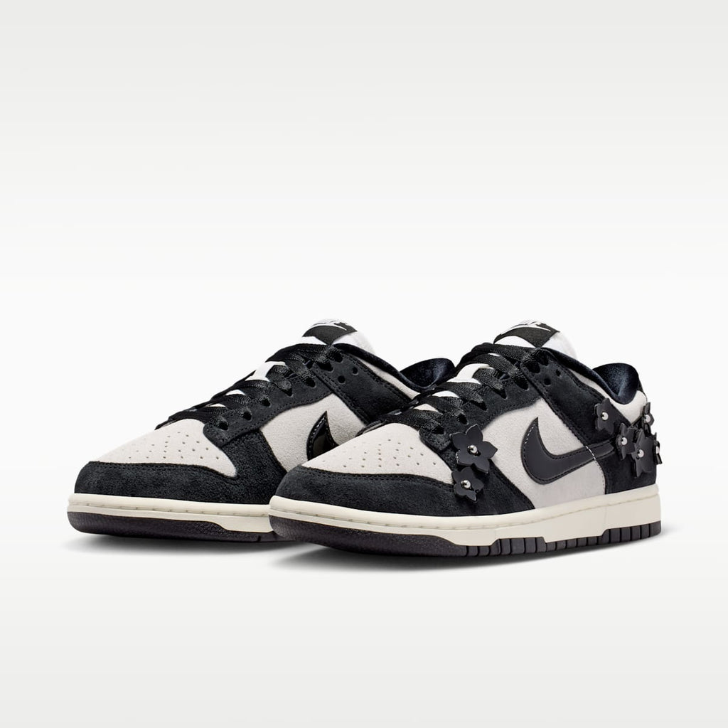 Nike Dunk Low SE "Florette" Women's Shoes - Black/Sail/Black