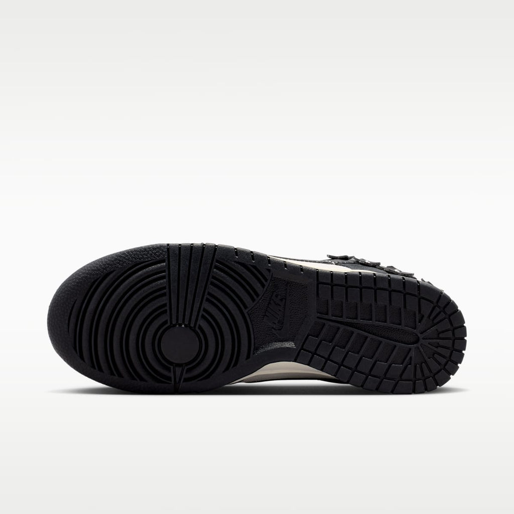 Nike Dunk Low SE "Florette" Women's Shoes - Black/Sail/Black