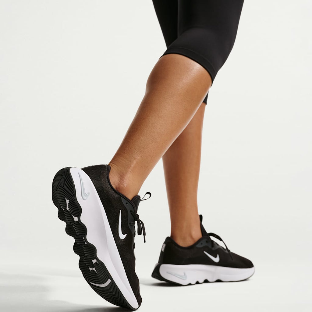Nike Motiva 2 Women's Walking Shoes - Black/Pure Platinum/White