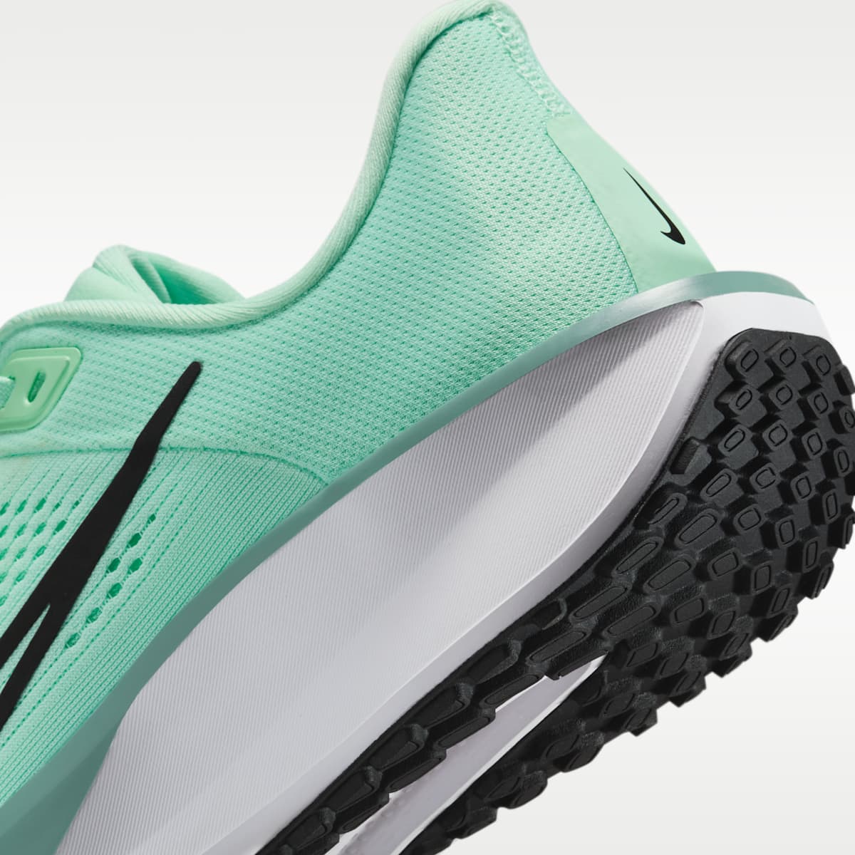Nike Quest 6 Women's Road Running Shoes - Mint Foam/Cannon/White/Black