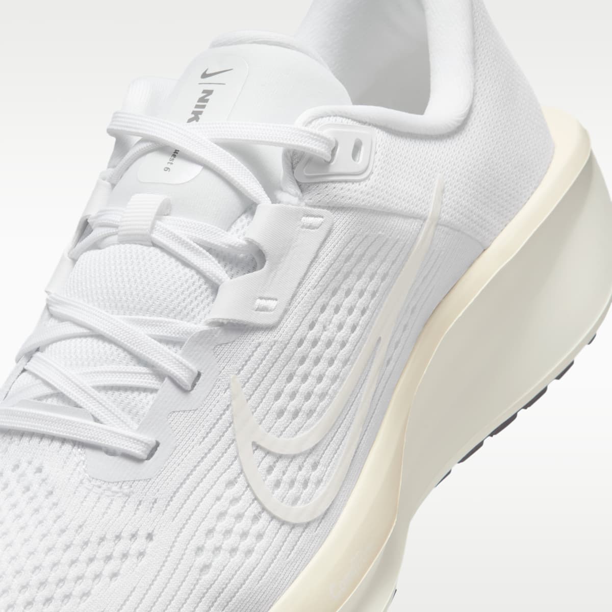 Nike Quest 6 Women's Road Running Shoes - White/Sail/Chalk/White