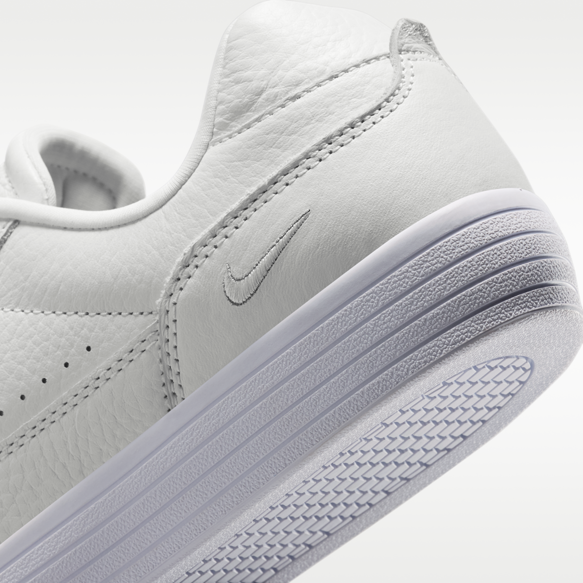 Nike Tennis Centre Women's Shoes - White/Court Purple/Gorge Green/White