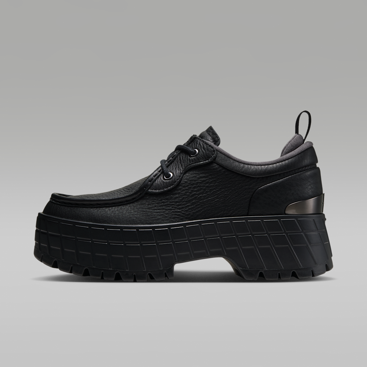 Air Jordan 1 Brooklyn Low Women's Shoes - Black/Metallic Silver