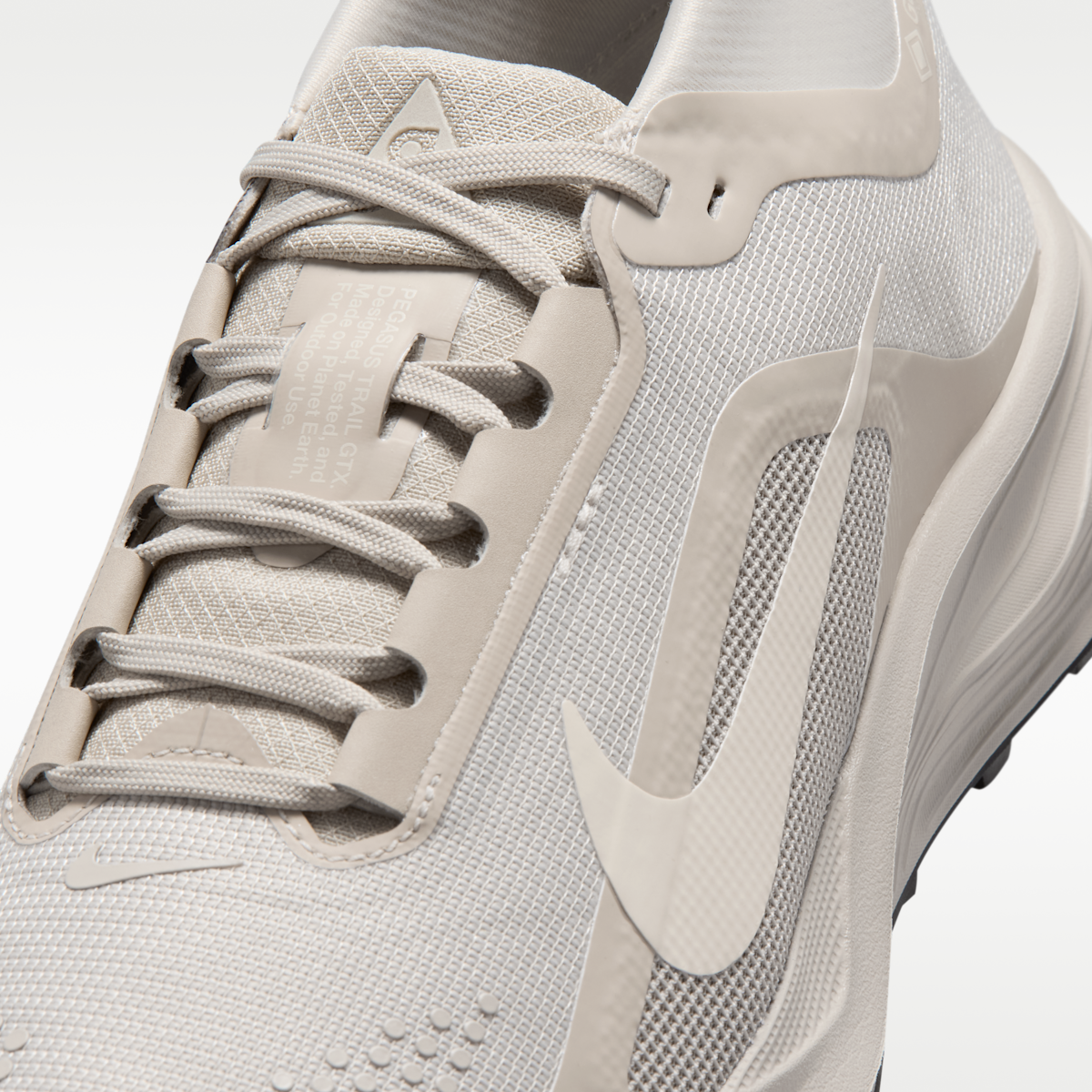 ACG Pegasus Trail GORE-TEX Women's Waterproof Trail Running Shoes - Cream II/Light Orewood Brown