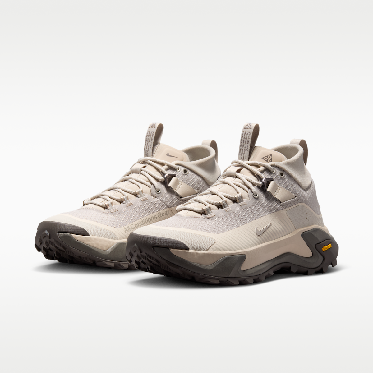 ACG Zegama Hike Women's Hiking Shoes - Cream II/Light Orewood Brown/Cave Stone/Cream II