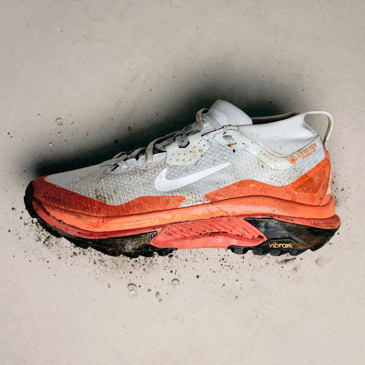 ACG Zegama Trail GORE-TEX Women's Waterproof Trail Running Shoes - Light Silver/Safety Orange/Black/Summit White