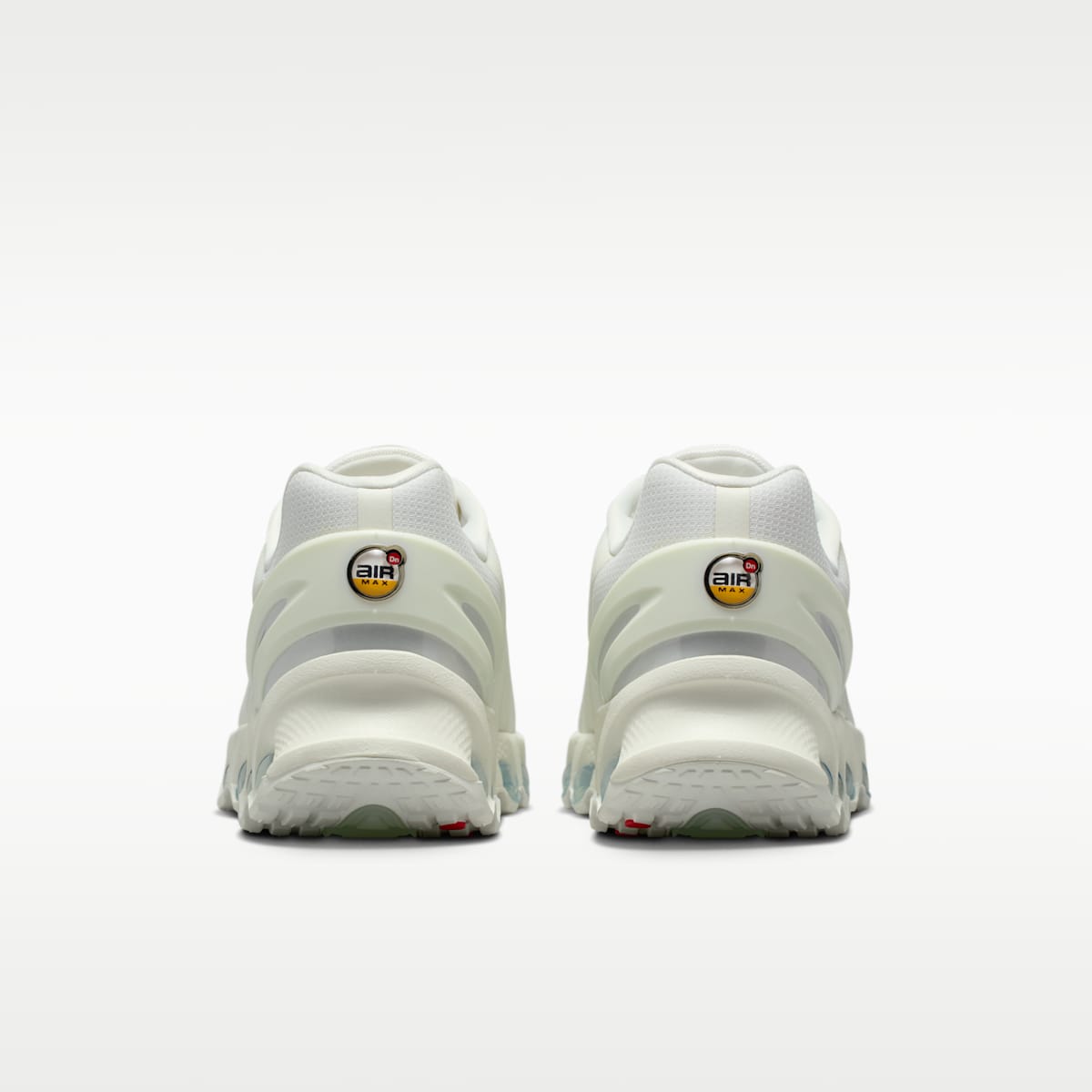 Nike Air Max Dn8 Women's Shoes - Sail/White/Black