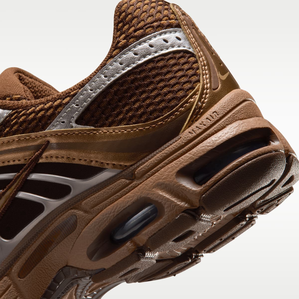 Nike Air Max Moto 2K Women's Shoes with Reflective Accents - Light British Tan/Cacao Wow/Metallic Silver/Dark Driftwood