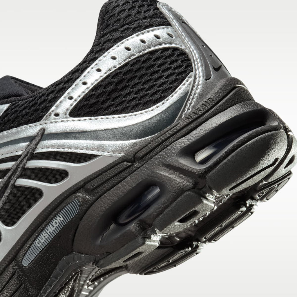 Nike Air Max Moto 2K Women's Shoes with Reflective Accents - Black/Metallic Silver/Anthracite/Black