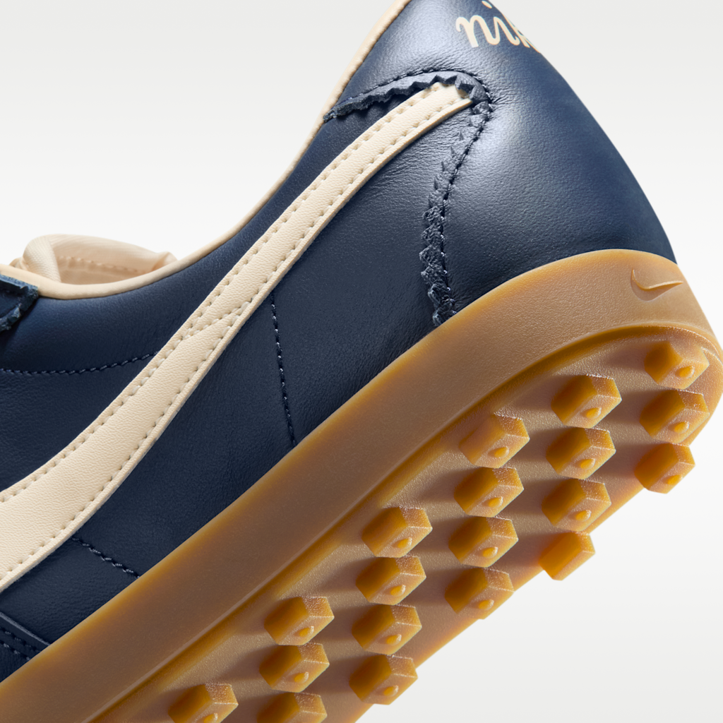 Nike Astrograbber Leather Women's Shoes - Midnight Navy/Gum Light Brown/Muslin