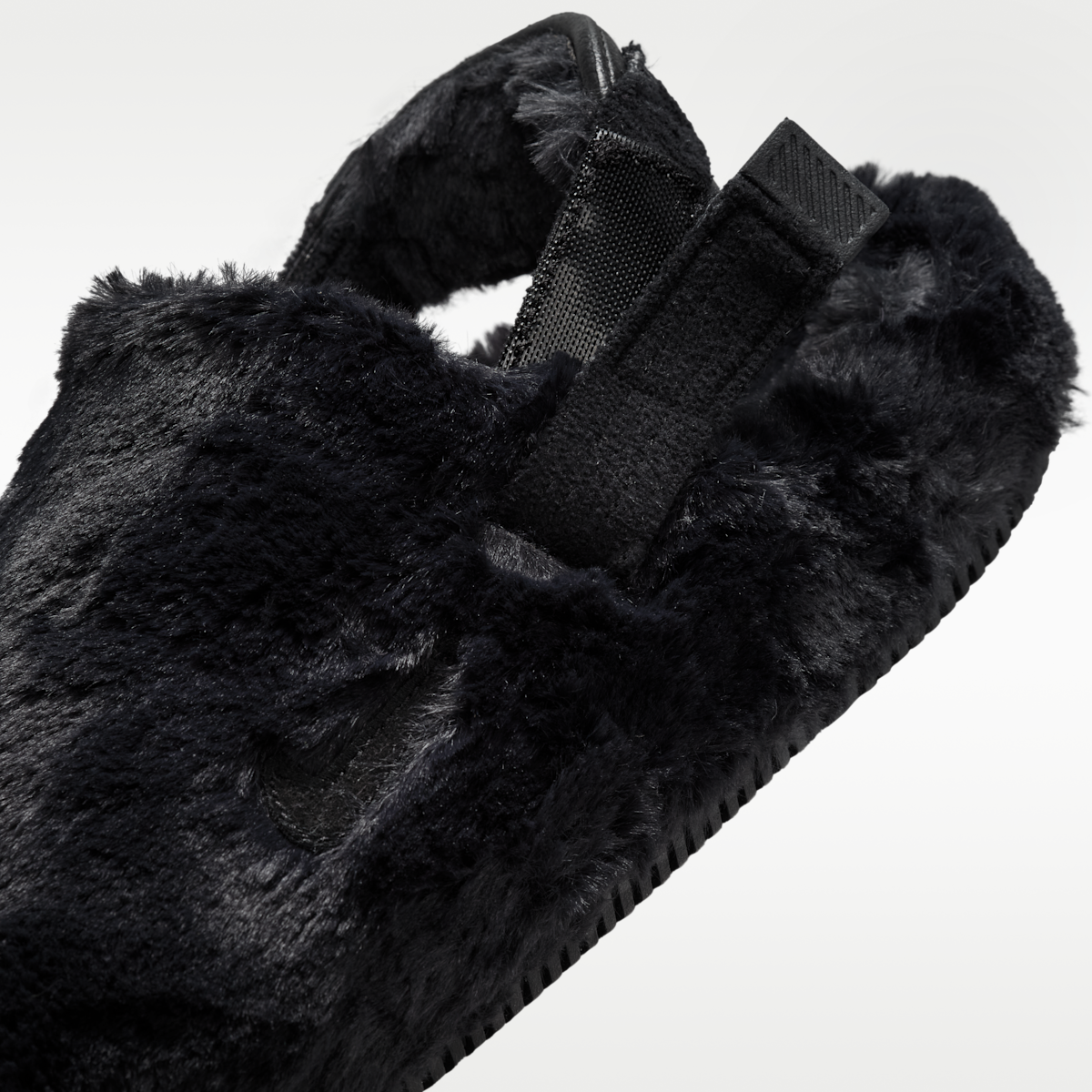 Nike Calm SE Faux Fur Women's Mules - Black/Black
