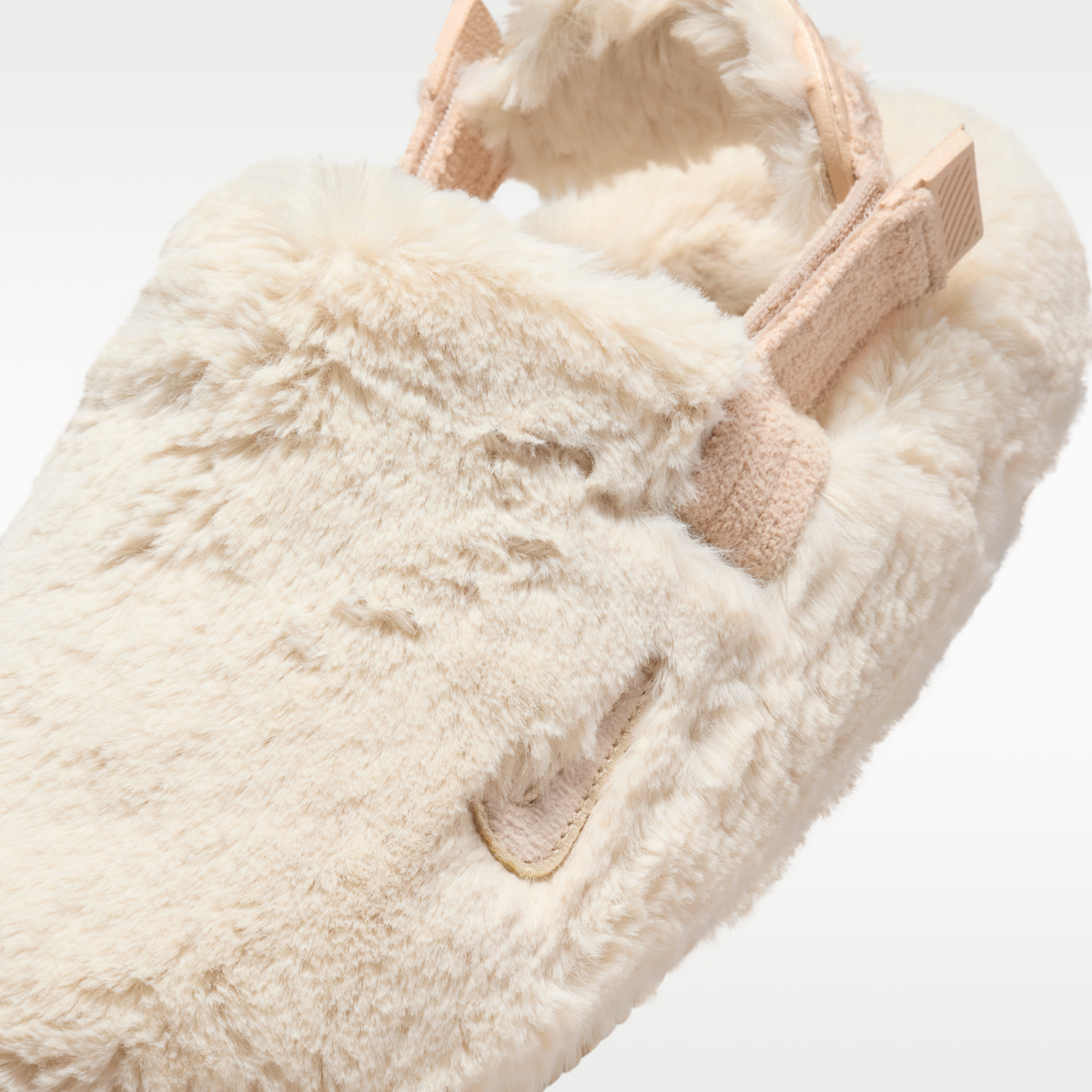 Nike Calm SE Faux Fur Women's Mules - Sanddrift/Sanddrift