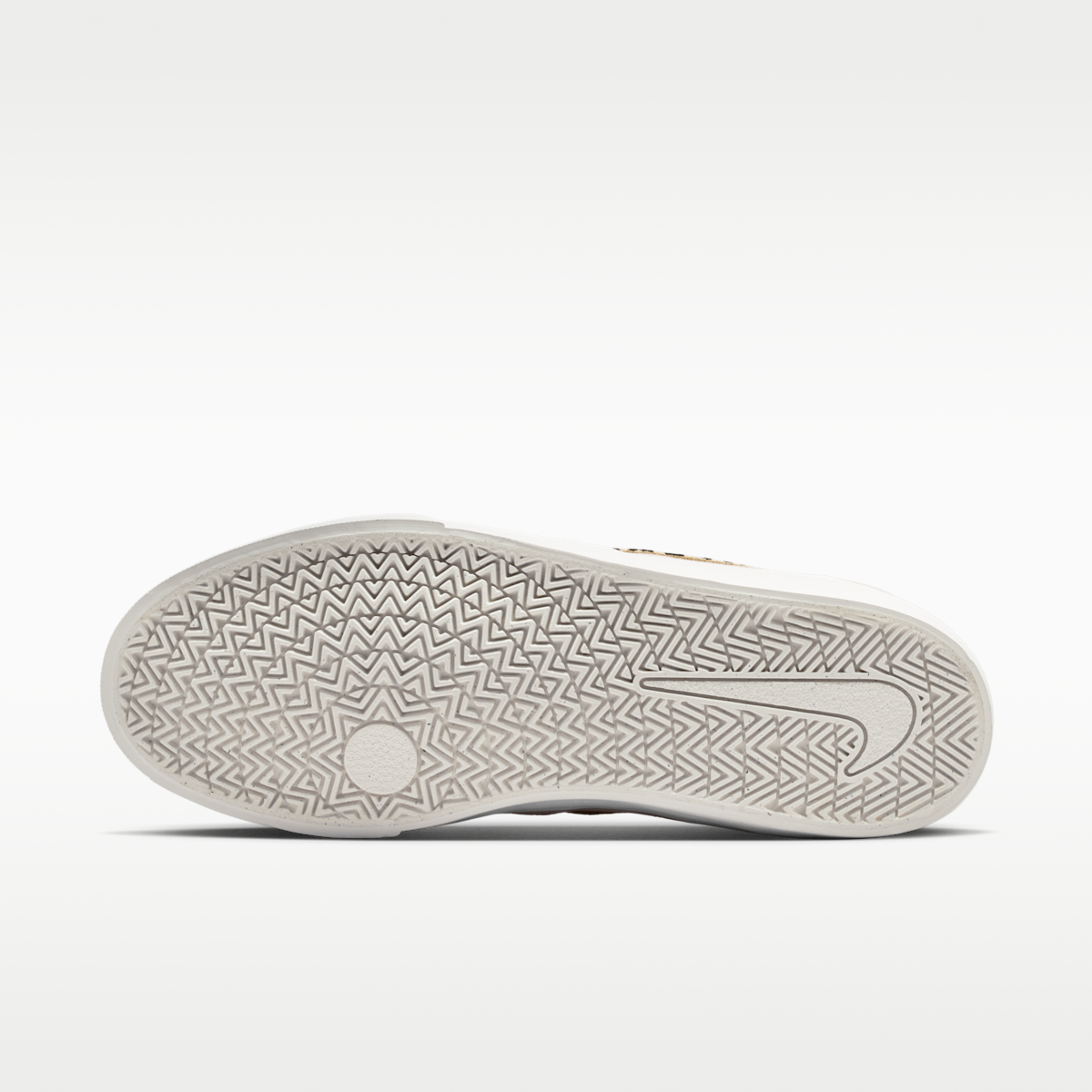 Nike Charge Suede SE Women's Shoes - Phantom/Sail/Sesame