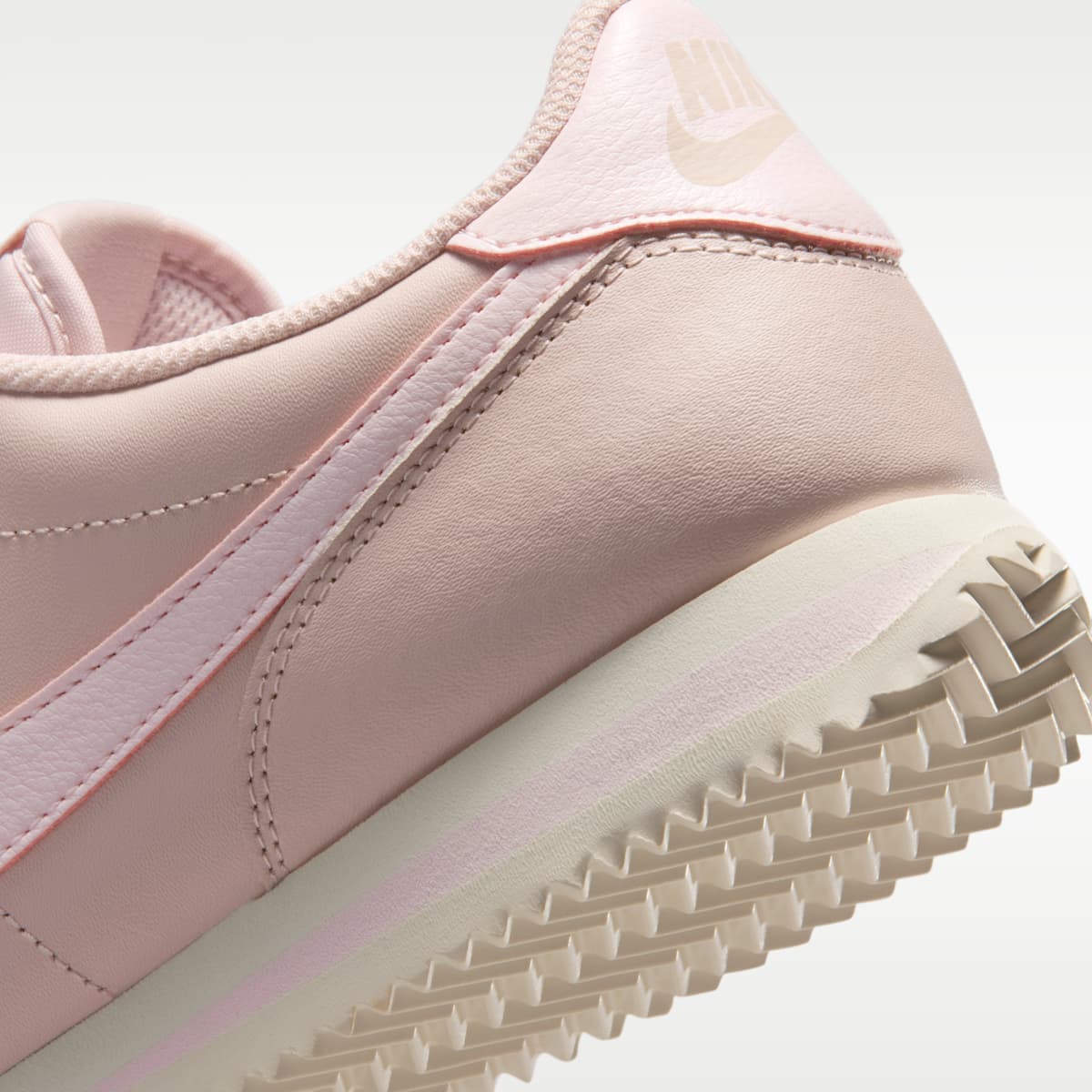 Nike Cortez Leather Women's Shoes - Silt Red/Sail/Pearl Pink