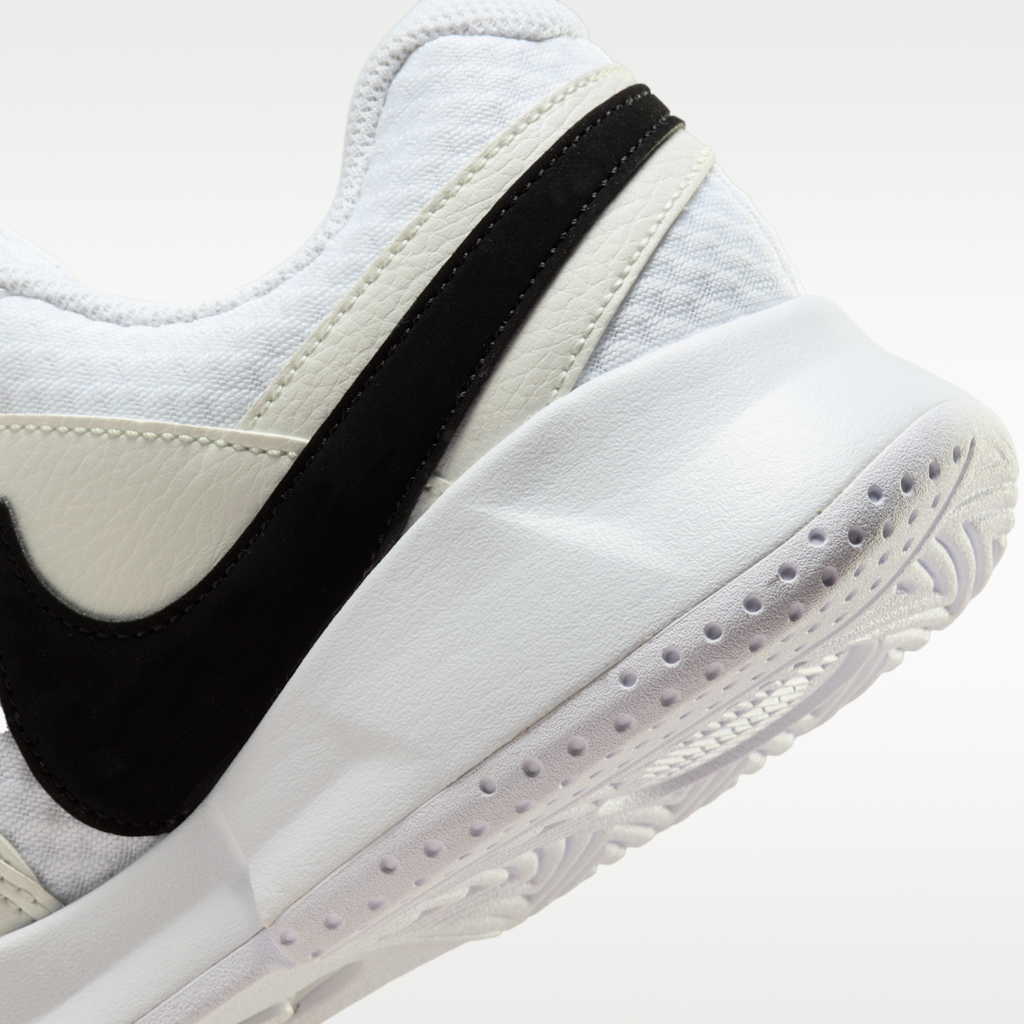 NikeCourt Lite 4 Women's Hardcourt Tennis Shoes - White/Summit White/Black