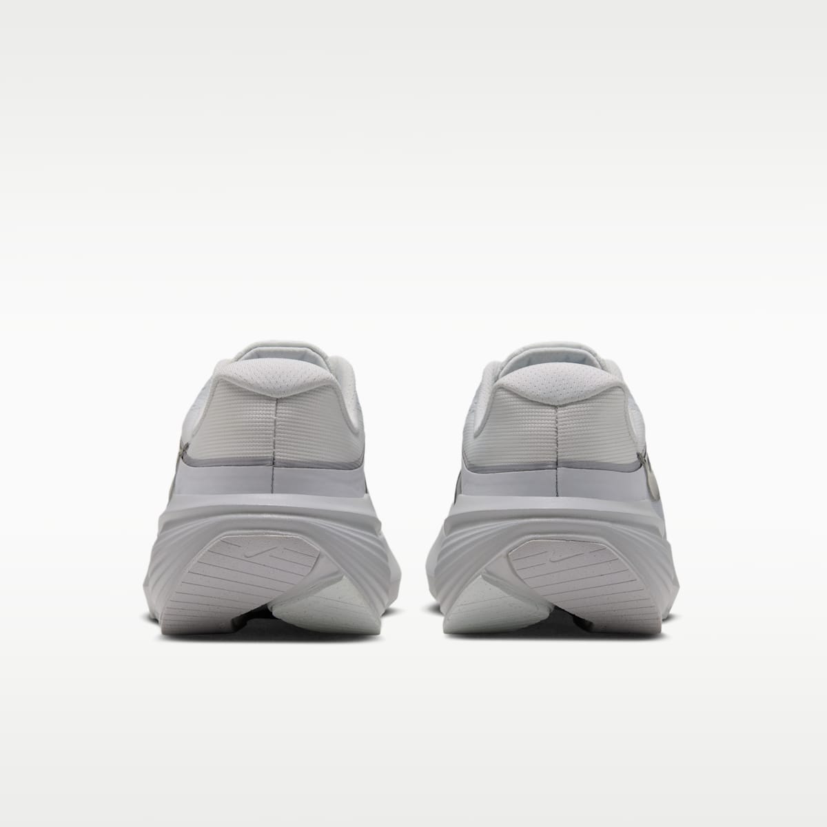 Nike Downshifter 14 Women's Road Running Shoe - Off White/Pure Platinum/Metallic Silver