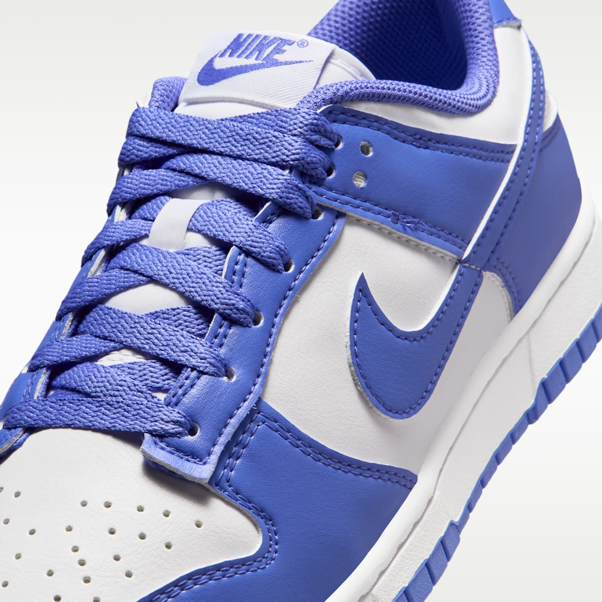 Nike Dunk Low Women's Shoes - White/White/Sapphire