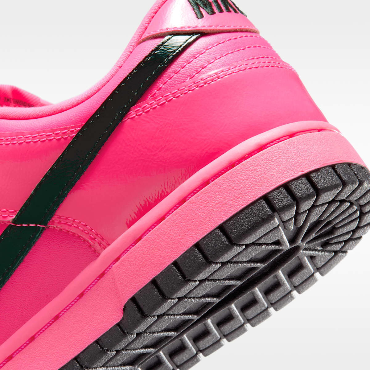 Nike Dunk Low Women's Shoes - Pink Blast/Pink Blast/Black