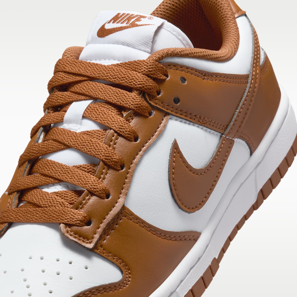 Nike Dunk Low Women's Shoes - Sail/White/Light British Tan