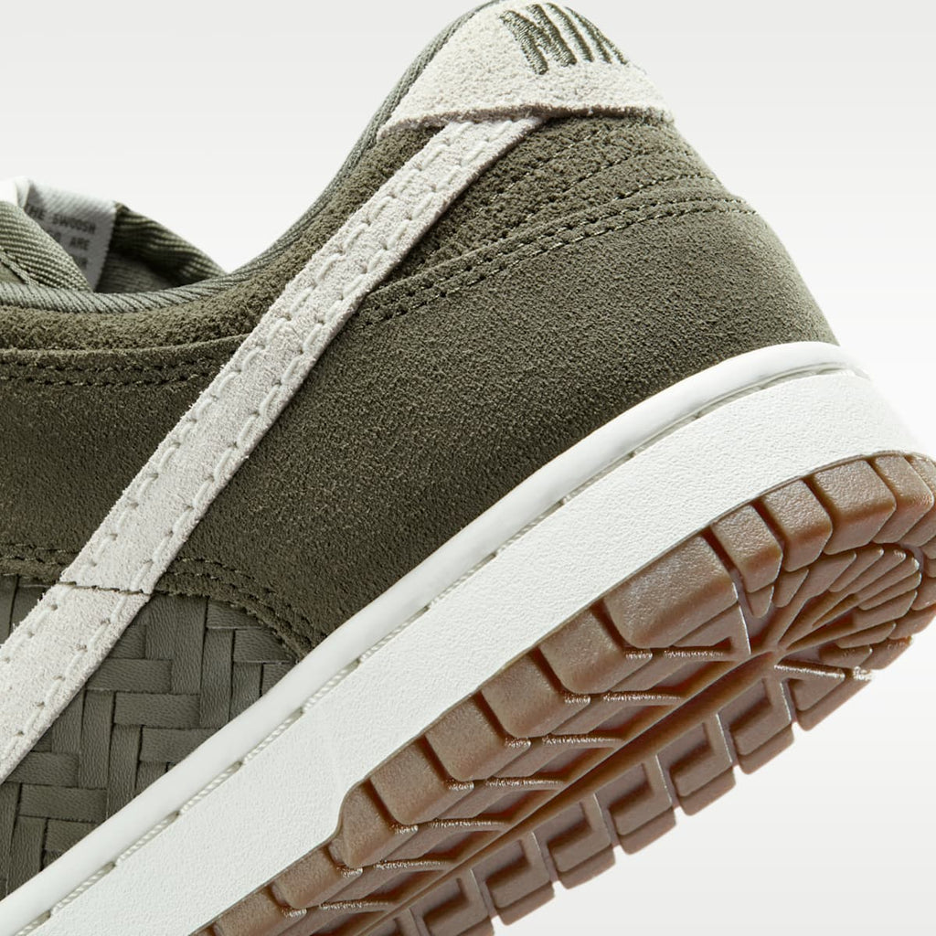 Nike Dunk Low Premium SE Women's Shoes - Medium Olive/Gum Dark Brown/Medium Olive/Sail