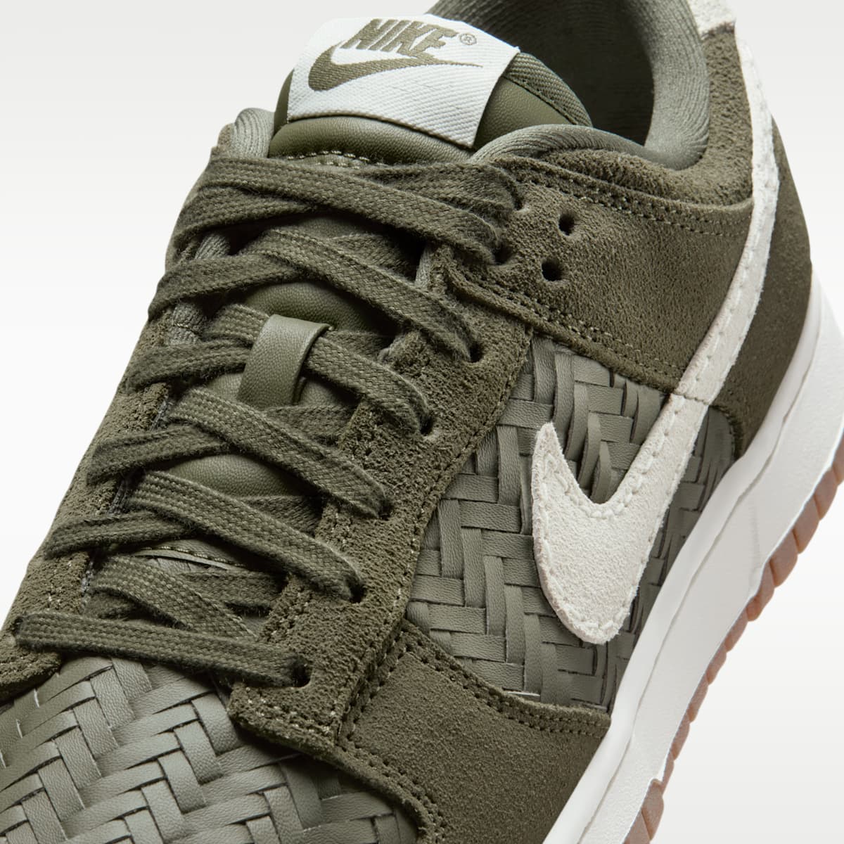 Nike Dunk Low Premium SE Women's Shoes - Medium Olive/Gum Dark Brown/Medium Olive/Sail