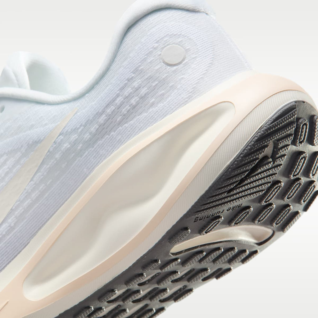 Nike Journey Run Women's Road Running Shoes - White/Sail/Pencil Point/White