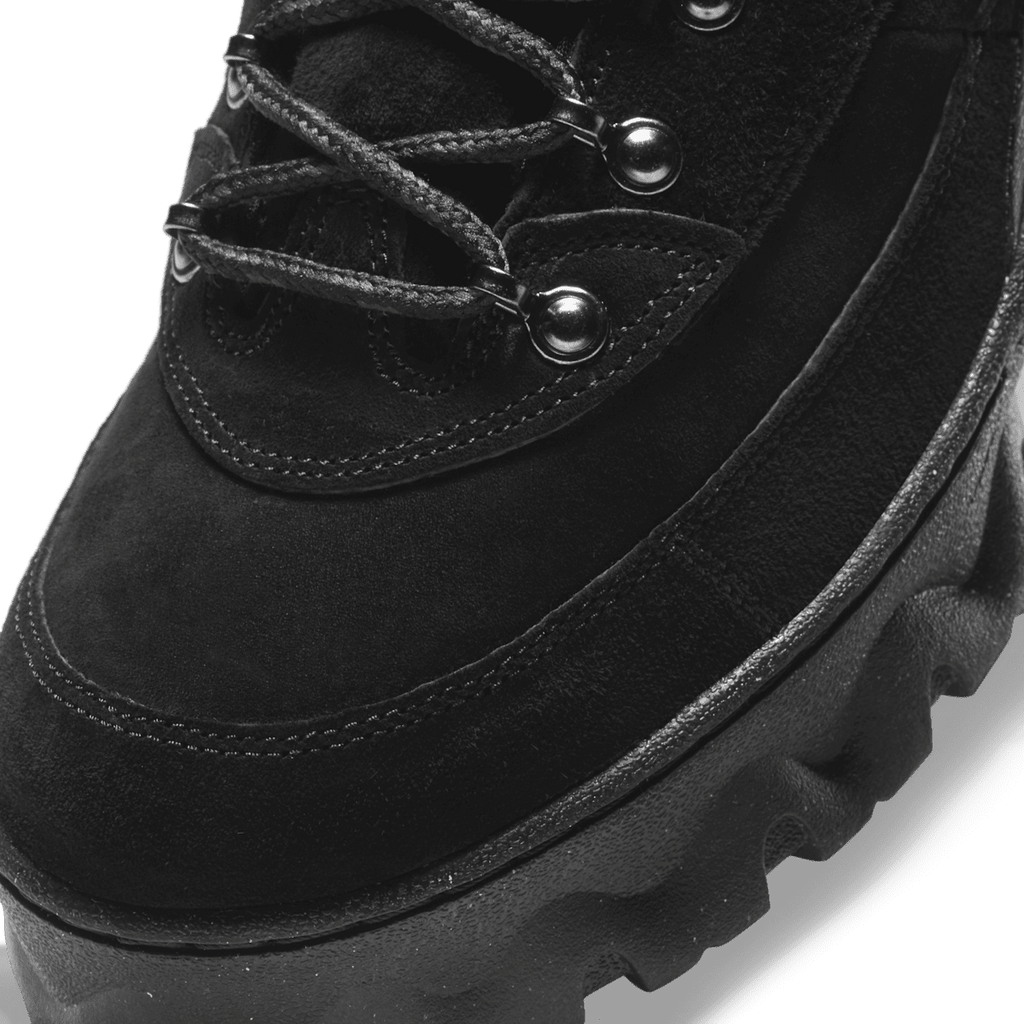Nike Lahar Low Women's Shoes - Black/Orange/Black/Dark Smoke Grey