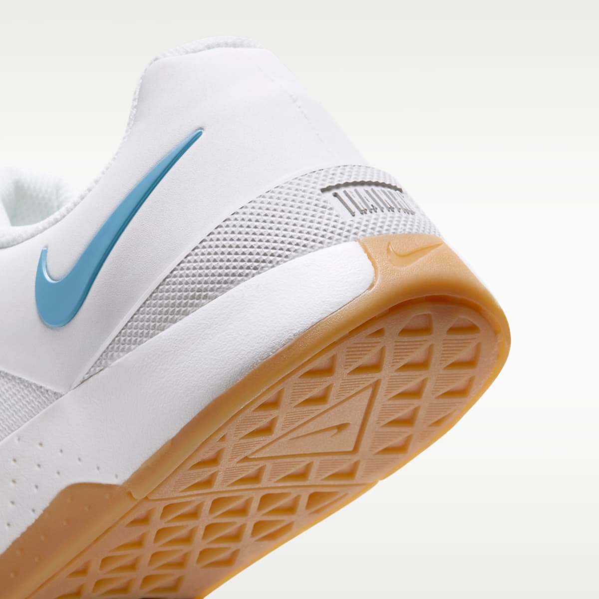 Nike MC Trainer 4 Women's Training Shoes - Sail/Gum Yellow/Baltic Blue