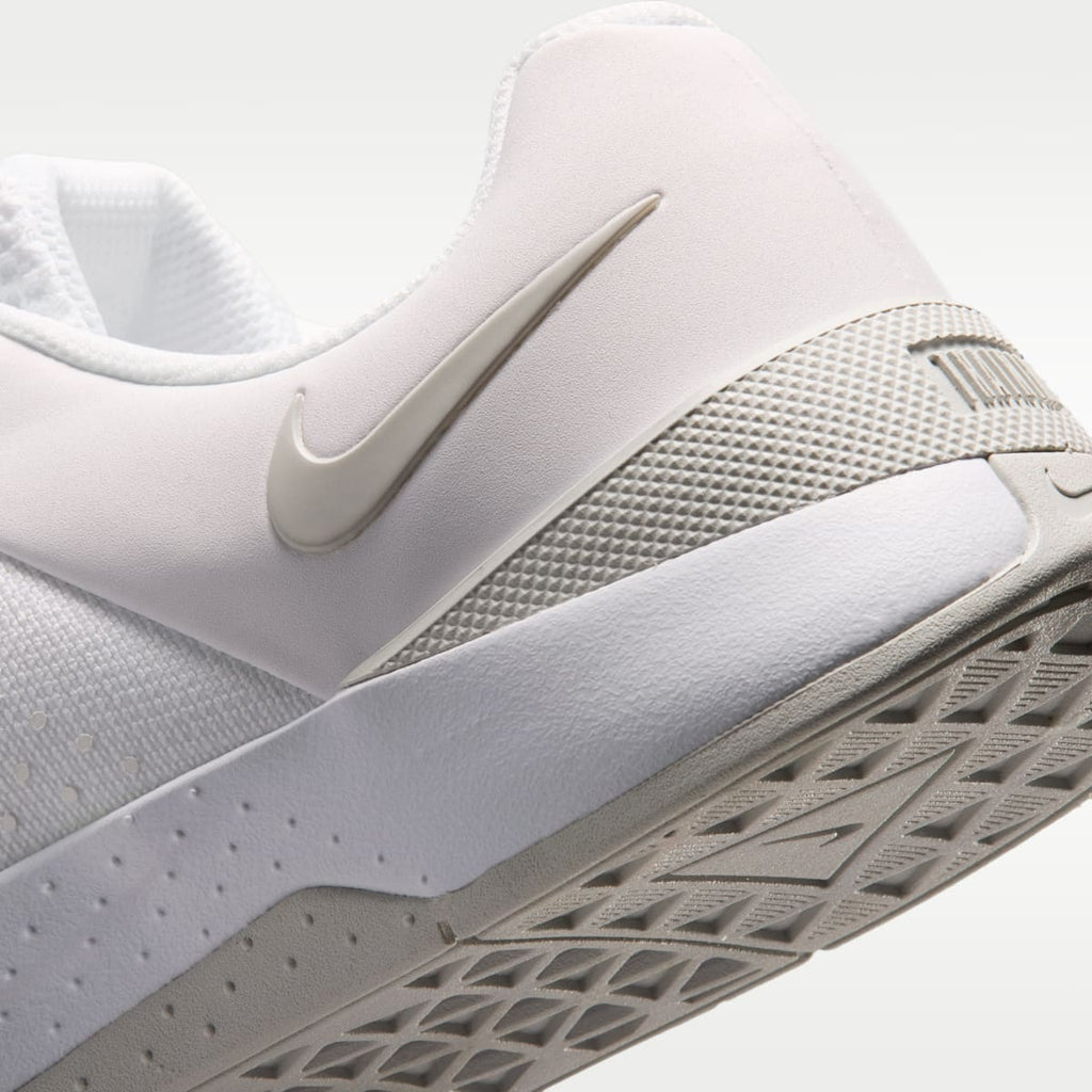 Nike MC Trainer 4 Women's Training Shoes - White/Photon Dust