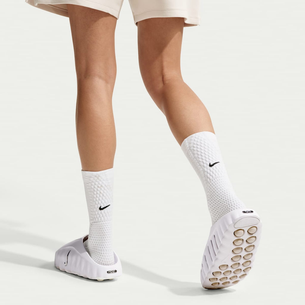 Nike Mind 001 Women's Pregame Mules - Summit White/Phantom/Light Orewood Brown/Metallic Silver