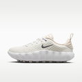 Nike Mind 002 Women's Pregame Shoes - Summit White/Phantom/Light Orewood Brown/Metallic Silver