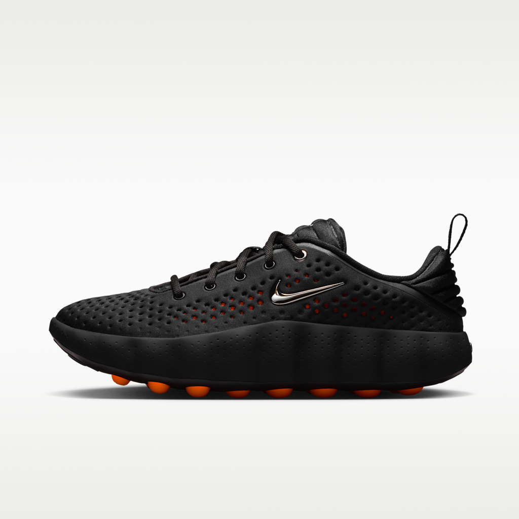 Nike Mind 002 Women's Pregame Shoes - Black/Hyper Crimson/Hyper Crimson/Chrome