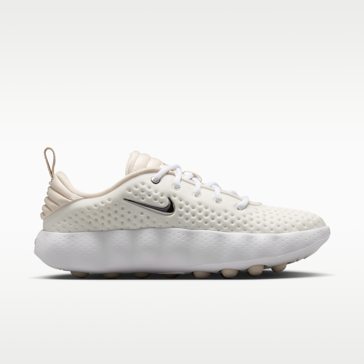 Nike Mind 002 Women's Pregame Shoes - Summit White/Phantom/Light Orewood Brown/Metallic Silver