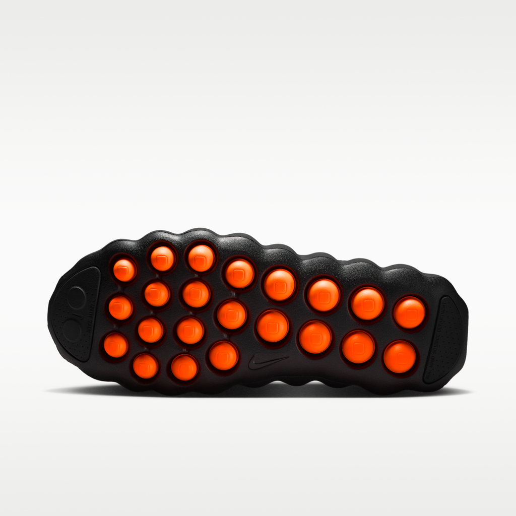 Nike Mind 002 Women's Pregame Shoes - Black/Hyper Crimson/Hyper Crimson/Chrome